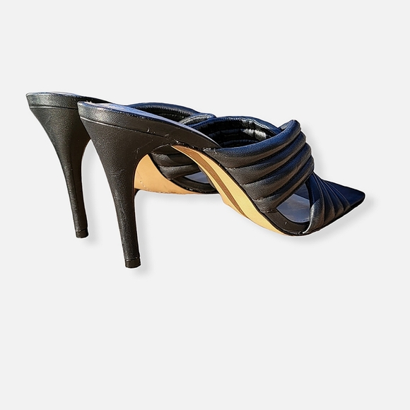 NWT VINCE CAMUTO "Sarendie" Black quilted Leather Stiletto Slide heel, size 10 - Picture 5 of 14